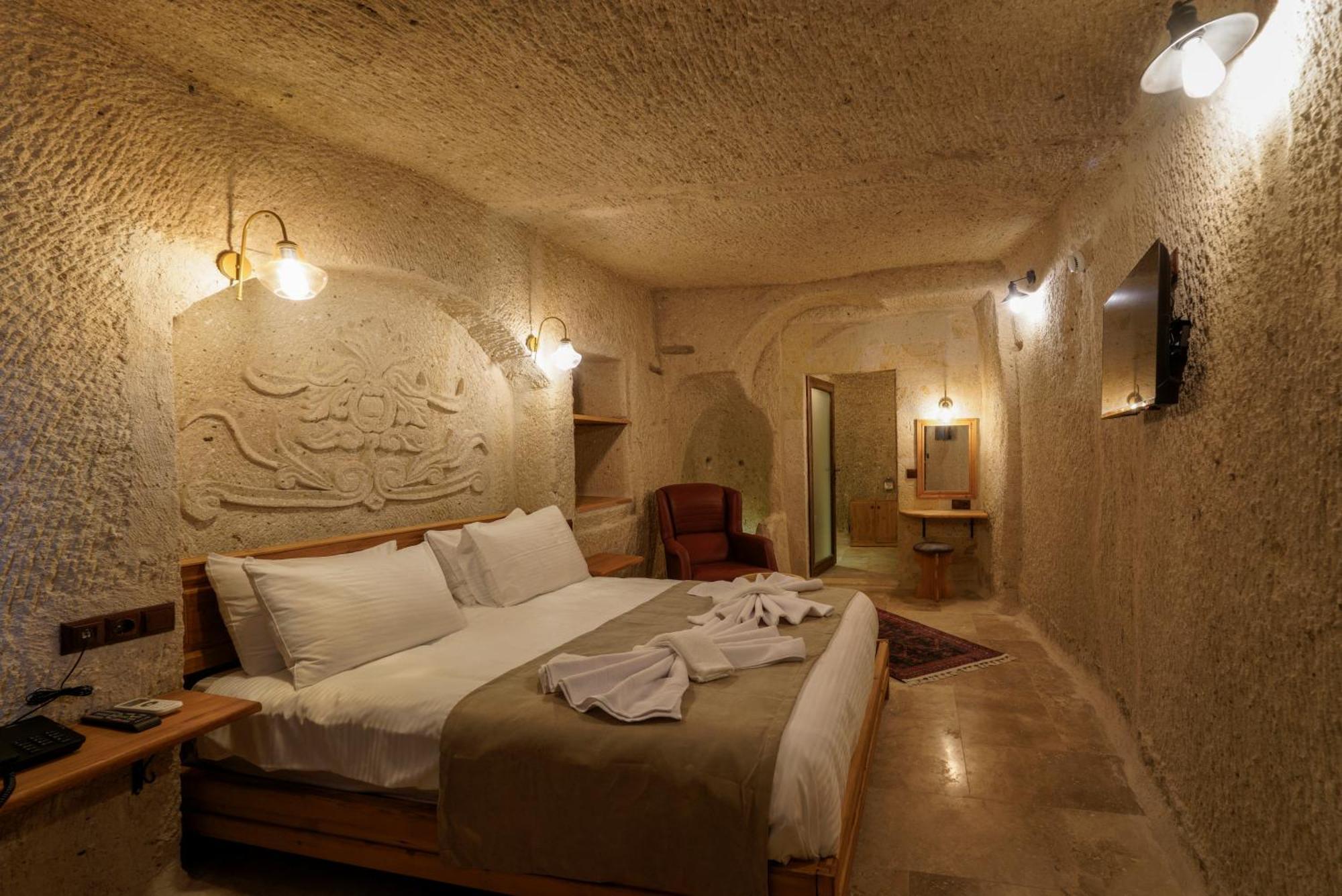 Otel Escape Cave *